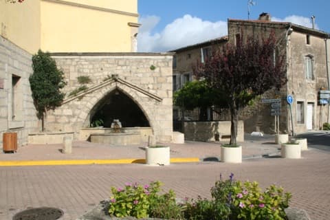 Couvreur Saint-Geniès-de-Fontedit